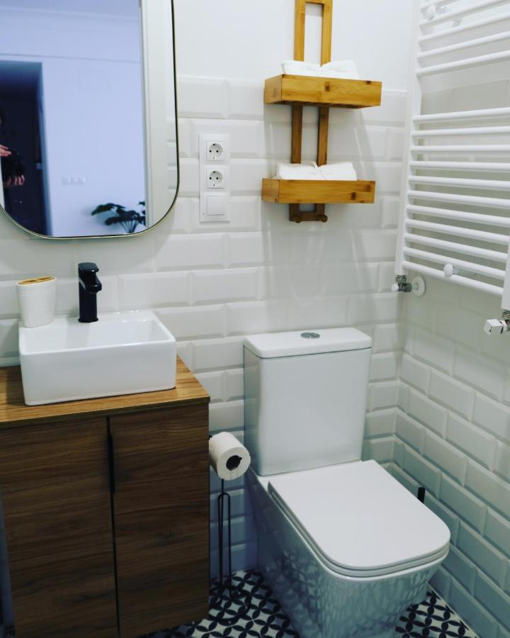 Bright And Modern Apartment In Bilbao City Center エクステリア 写真